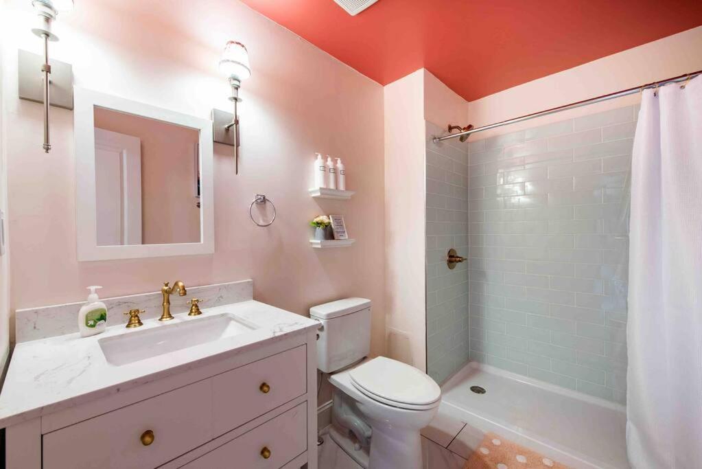 Blush And Bashful Germantown Two Bedroom Apartment Louisville Luaran gambar
