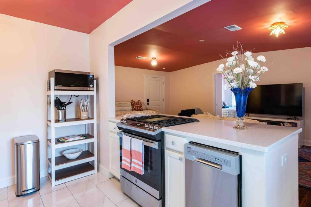Blush And Bashful Germantown Two Bedroom Apartment Louisville Luaran gambar